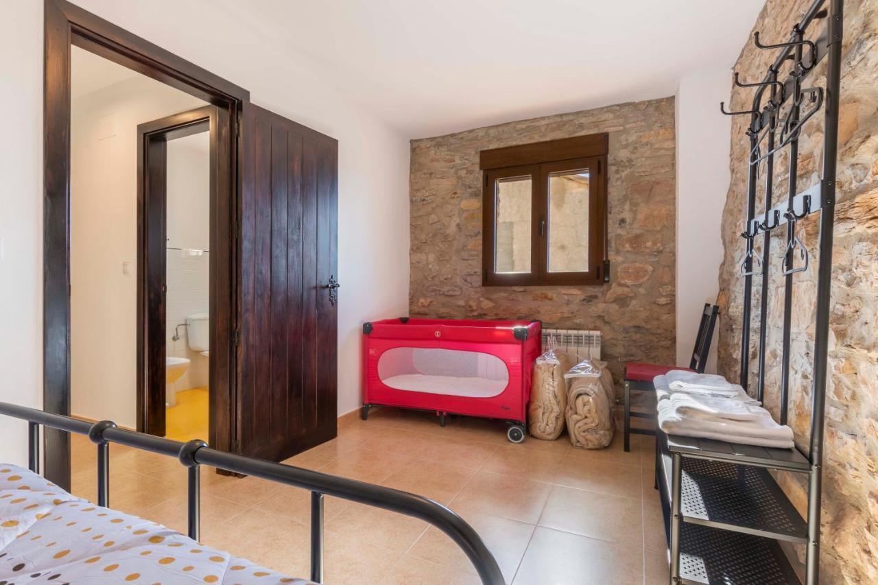Hostal Puerta del Maestrazgo Monteagudo del Castillo Exterior foto